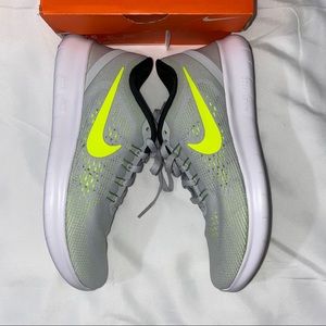 New Women’s Nike Free Run 2017 Size 7.5